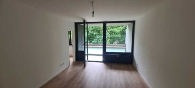 Stilvolle 2-Zimmer-Wohnung mit gehobener Innenausstattung mit Balkon in Neuss