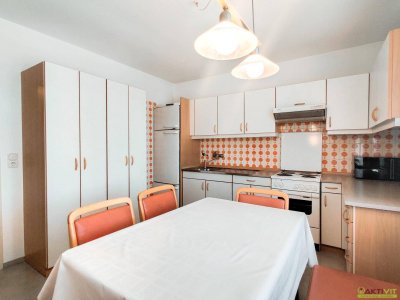 Zentral gelegene 3,5-Zimmer-Wohnung in Grieskirchen – sofort bezugsbereit und vollmöbliert.