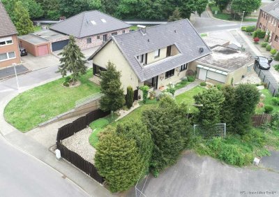 Nettetal: Großzügiges Einfamilienhaus mit ca. 270 m² Wohnfläche auf ca. 1.119 m² Grundstück
