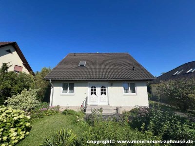 Einfamilienhaus mit Einliegerwohnung in ruhiger Lage -  Eigennutzung mit Vermietungspotential!