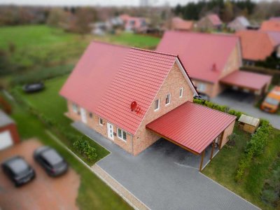 Moderne Doppelhaushälfte mit 5 Zimmern, Wärmepumpe & Carport