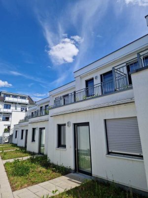 Geschmackvolle 2-Raum-Terrassenwohnung mit Balkon und EBK in Bonn