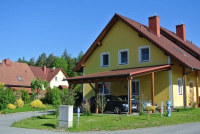 Attraktive Doppelhaushälfte in sonniger und ruhiger Lage!