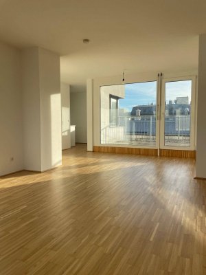 helle 4-Zi DG Wohnung_WG geeignet_mit großzügigen Terrassen_Buchengasse