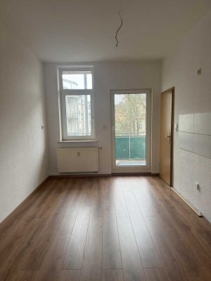 Renovierte, helle 3 Zimmerwohnung