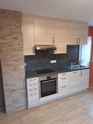 Freundliche 3-Zimmer-Wohnung mit gehobener Innenausstattung mit Balkon und Einbauküche in Igersheim