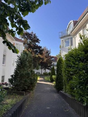 Sonnige Wohnung in wunderschöner Stadtvillen-Wohnanlage an der Wuhle