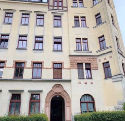 Lichtdurchflutete und großzügige 2 Zimmer Wohnung in Kaßbergg