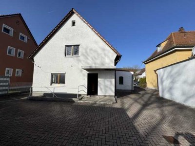 EFH in Schwabelweis mit großem Grundstück - Abreissen oder Sanieren