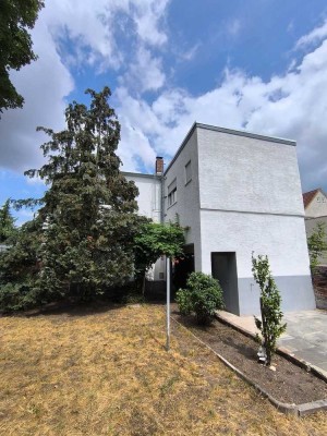 Ein- oder Zweifamilienhaus in ruhiger Lage von Kelsterbach