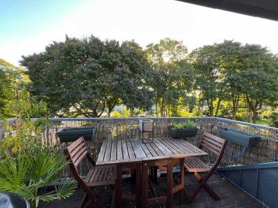 Helle DG-Wohnung in Junkersdorf mit Terrasse & Grünblick – provisionsfrei ab Jan. 2026