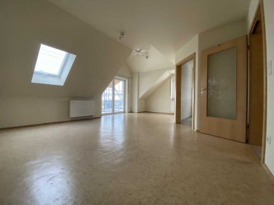 Schöne 3 Zimmer Wohnung mit Balkon in Wenzenbach