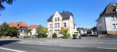 Preiswerte 1-Zimmer-DG-Wohnung - Ideal für Studenten