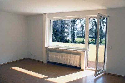 Wohn´ Dich glücklich in der geräumigen 3-Zimmer-Wohnung !