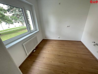 Erstbezug 2 Zimmerwohnung mit Balkon!