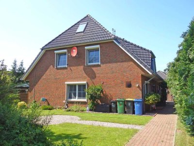 Sehr gepflegte Doppelhaushälfte mit Carport in ruhiger und bevorzugter Wohnlage in Brunsbüttel