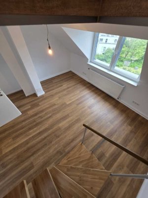 NEU! Wunderschöne 43 qm Maisonette plus 20 qm Nutzfl.  auf 2 Etg.,  Dachg., 2 Bäder, Küche