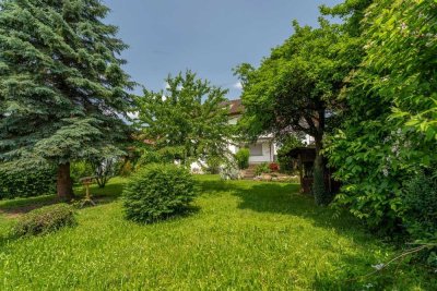 Bezaubernde Gartenwohnung - mit viel Liebe kernsaniert