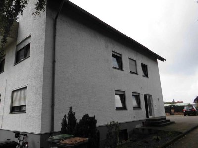 4-Zimmer Dachgeschosswohnung in Kirchlengern mit Balkon und Garage mit Stromanschluss
