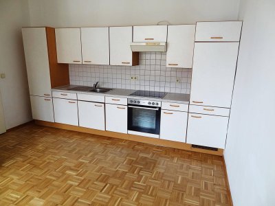 Helle Mietwohnung mit guter Raumaufteilung ...!