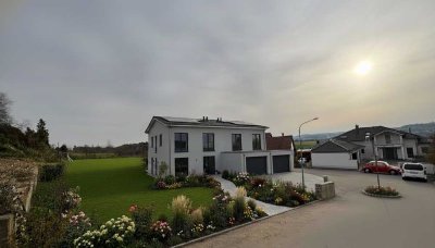 Vor den Toren Regensburg: Ihr Traumhaus mit Schwabenhaus – Neubau nach Maß
