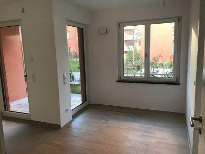 2-Zimmer Wohnung (WG-geeignet), mit Terrasse, EBK und TG-Stellplatz incl., in Sendling-Westpark