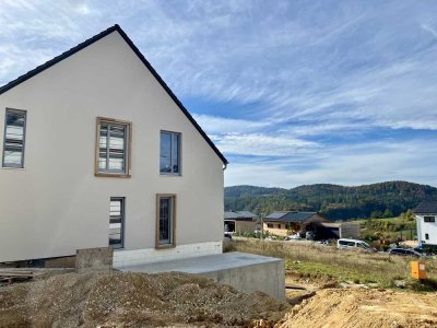 Modernes Reihenhaus in Hohenburg!*Designerbäder*SmartHome*