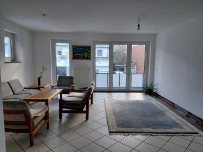 Lichtdurchflutete, großzügige Doppelhaushälfte in Lübeck-Travemünde