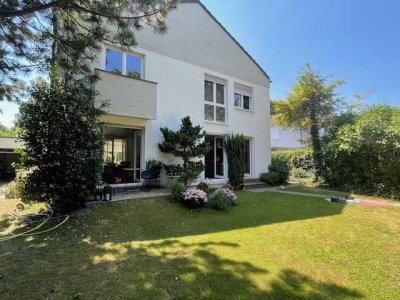Elegantes Familienidyll in München-Forstenried - EFH mit traumhaftem Garten