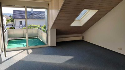 Exklusive, gepflegte 1,5-Zimmer-Dachgeschosswohnung mit Balkon und EBK in Gottmadingen