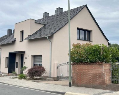 Exklusive 2,5-Raum-Wohnung (möbliert) in Duisburg-Baerl