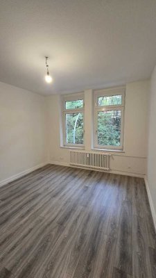 Sehr schöne renovierte 2 Zimmer Wohnung in Duisburg zu vermieten
