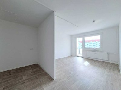 Erstbezug nach Sanierung +++ neues Wannenbad +++ neuer Balkon +++ tolle Aussicht