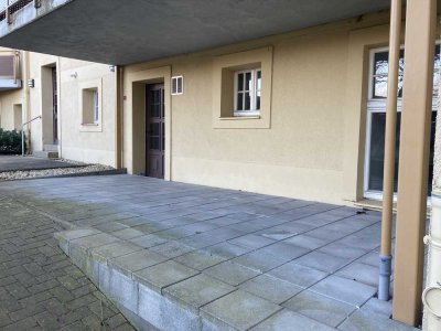 frisch gemalert !  4-Raum-Wohnung mit Terrasse, Wintergarten, barrierarm