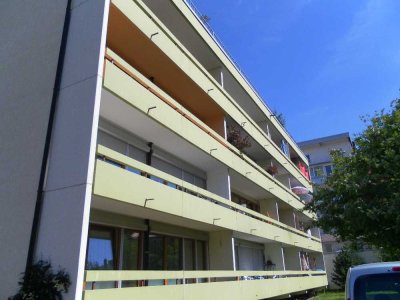 Stadtmitte Neu-Ulm, vermietete 2-Zimmer Wohnung mit großem Balkon