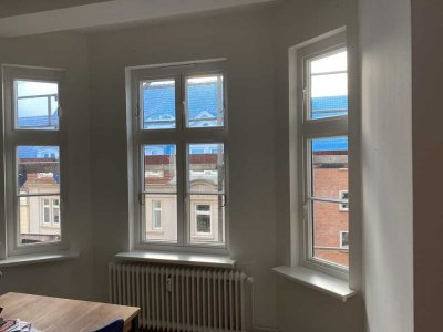 Sonnige, renovierte 3 Zimmerwohnung in ruhiger, begehrter Wohnlage