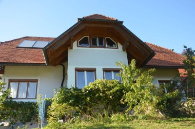 Sonniges Refugium mit Weitblick: Modernisiertes Landhaus mit Einliegerwohnung nahe Bad Schwanberg