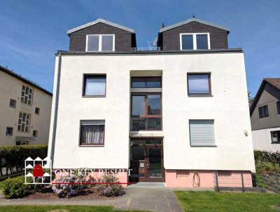 Helle DG-Wohnung mit großem West-Balkon, offener Küche mit EBK & modernem Bad in Lichterfelde