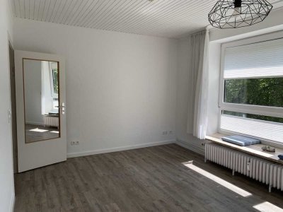 Sonnendurchflutete 2-Zimmer-Wohnung auf dem Kieler Ostufer (bezugsfertig, unvermietet, ohne Makler)