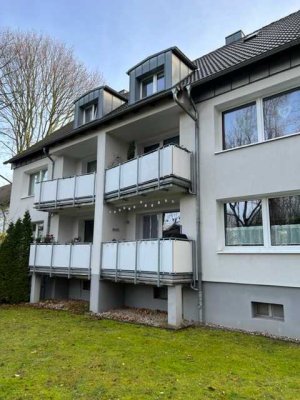 Ansprechende einfache 2-Zimmer-Wohnung im DG in Bochum