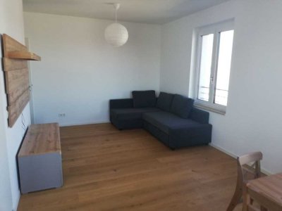 Hochwertige Möblierte 3-Zimmer-Wohnung in einem Neubau mit Balkon und Haushaltsgeräten