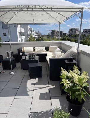 Luxuriöse 3‑Zimmer Wohnung im 3. OG mit Balkon in Frankfurt am Main