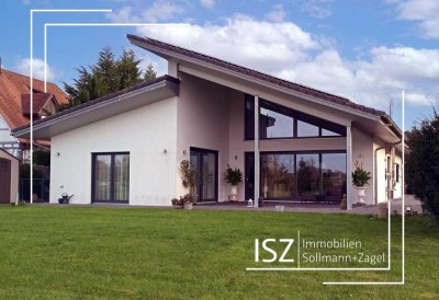 Exklusiver Bungalow in ruhiger Südwest-Randlage mit Fernsicht und großem Garten in Pommersfelden