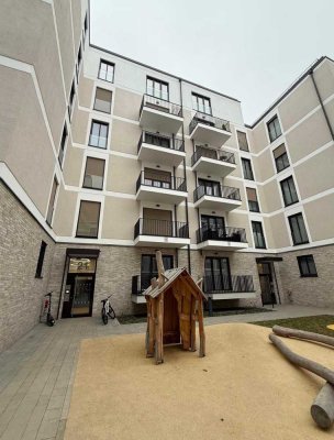 Erstbezug: Hochwertige Neubau-Wohnung mit Terrasse  im grünen Friedenau