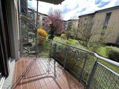 Bezugsfreie 2-Zimmer-Wohnung (51 m²) mit schönem Balkon und großem TG-Stellplatz in Freiburg-Ost