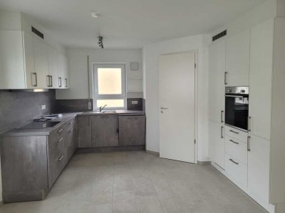 2,5-Zimmer, Neubau Wohnung mit Einbauküche und Balkon in Laupheim