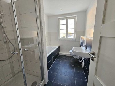 Erstbezug ** Komplett neu sanierte Wohnung