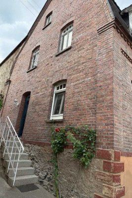 Wohnhaus mit Ausbaupotenzial im Raum Limburg – 400.000 €