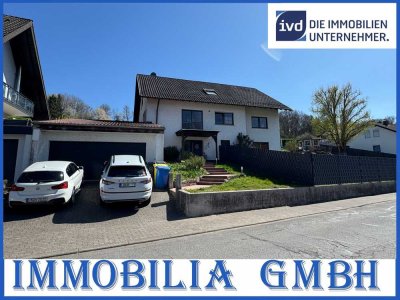 MEHRGENERATIONENHAUS - 2-3 Fam. Haus mit Doppelgarage und Garten in Zweibrücken (Oberauerbach)