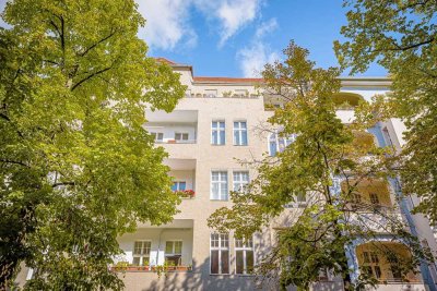 Attraktive Kapitalanlage: Altbau-Traum mit Balkon: 2-Zi. Wohnung in bester Lage von Wilmersdorf!
